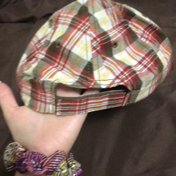 Hooters Hat - Picture 6 of 7